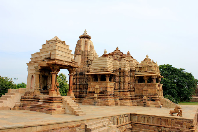 Chitragupta Temple, Khajuraho photo 1